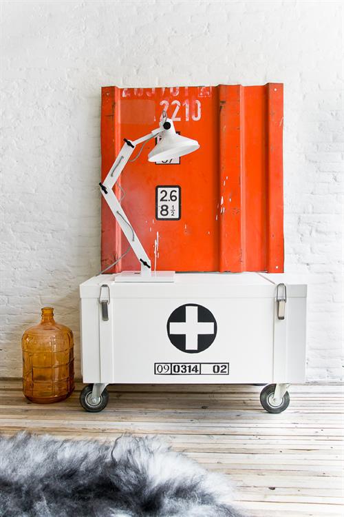 hkliving_industrial_Storage_chest_02